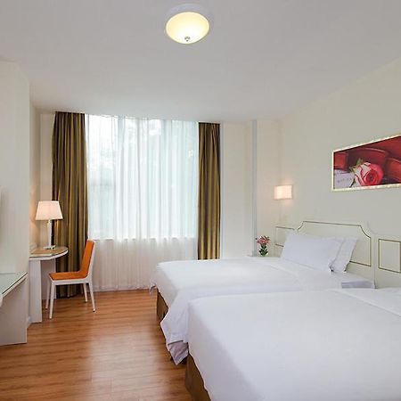 Vienna 3 Best Hotel Shenzhen Shazui Road Branch Екстериор снимка