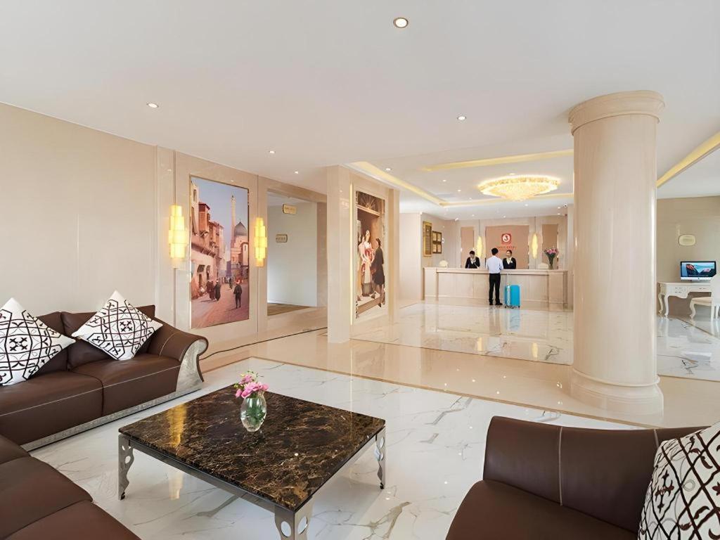 Vienna 3 Best Hotel Shenzhen Shazui Road Branch Екстериор снимка