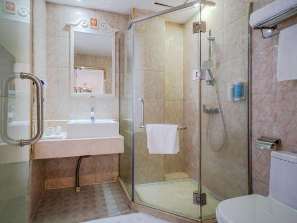 Vienna 3 Best Hotel Shenzhen Shazui Road Branch Екстериор снимка